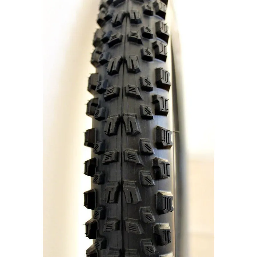 Agarro G2.0 Tire - 27.5 x 2.6, Tubeless-Ready, TNT